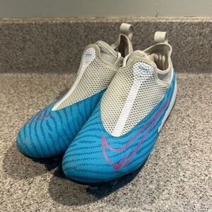 Nike Kids' Phantom GX Academy DF FG Soccer Cleats Blue Pink Size 5Y